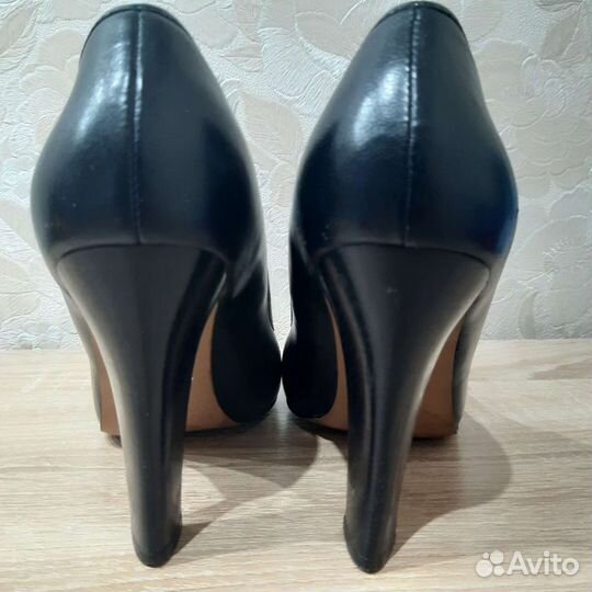 Туфли женские 38 размер оригинал