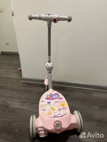 Электросамокат sonmax с мыльными пузырями