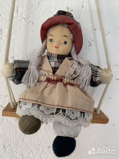 Кукла фарфоровая на качелях германия тати бремен
