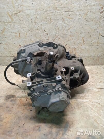 МКПП (механическая коробка переключения передач) C