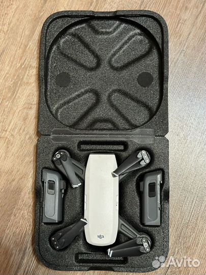 Квадрокоптер DJI Spark Fly More Combo