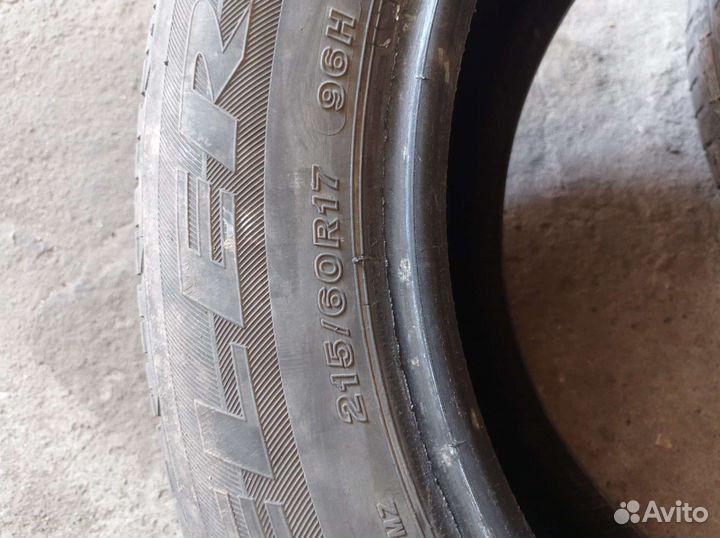 Bridgestone Dueler H/P Sport 215/60 R17