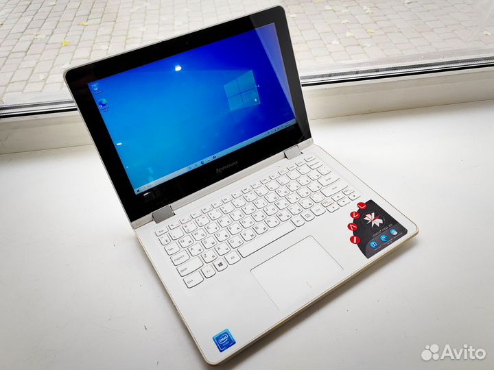Сенсорный ноутбук Lenovo Yoga 300-11IRB