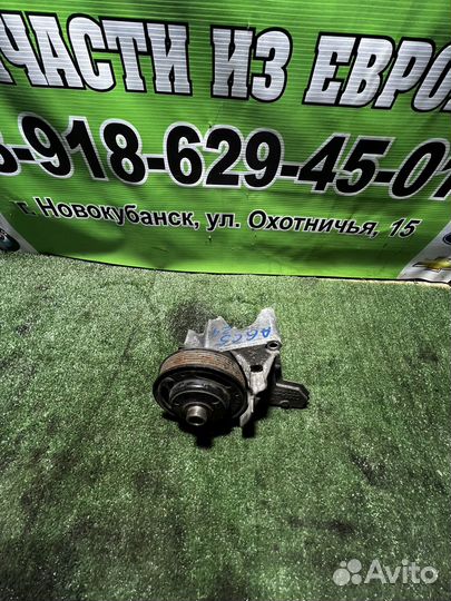 Кронштейн вискомуфты Audi A6 C5 2.4