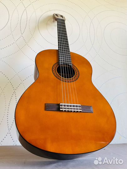 Гитара классическая Yamaha C40