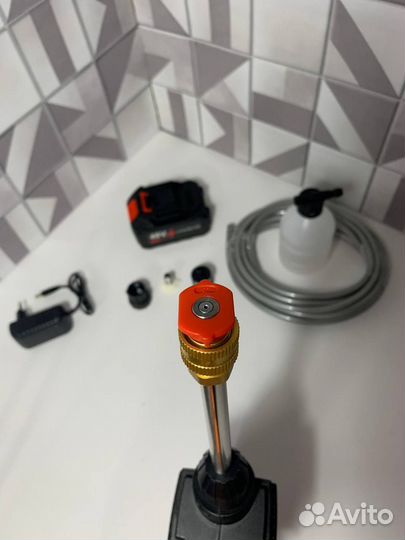 Автомойка высокого давления аккумуляторная