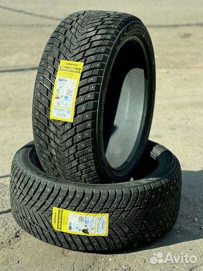 Sonix Winter Xpro Studs 69 245/40 R20 105T