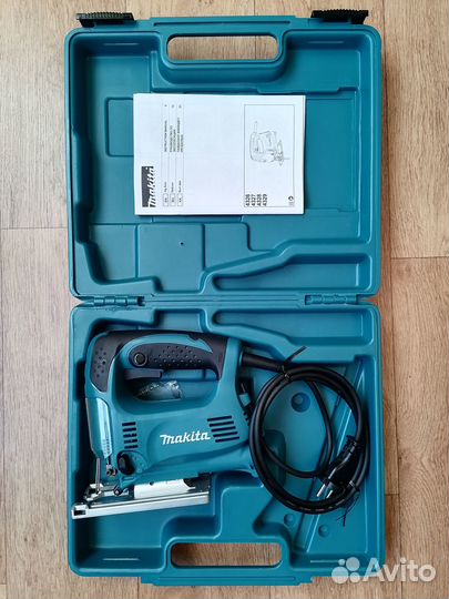 Электрический лобзик Makita 4329 K (новый)