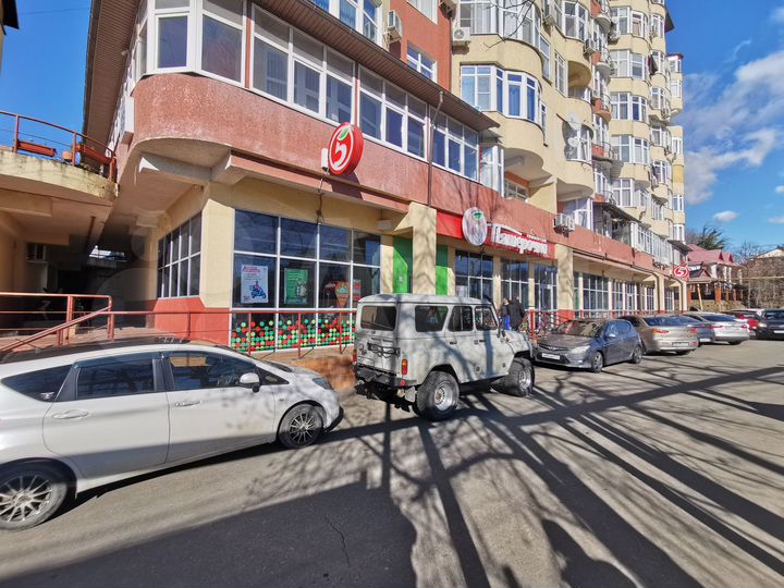 Торговая площадь, 64 м²