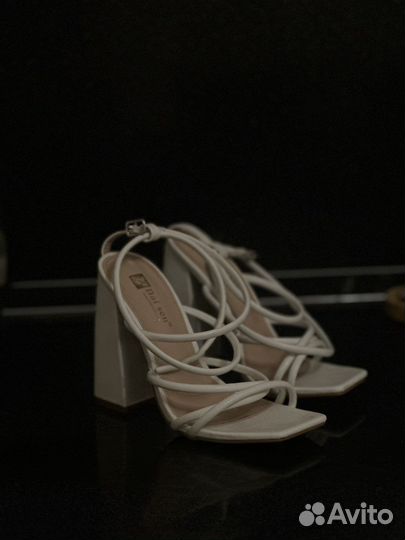 Обувь 35 размер и 37 размер