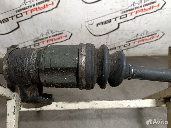 Привод mitsubishi 6G73 diamante F31A передний правый подвесной атм 27 шлицов 2WD MR196416 F2175