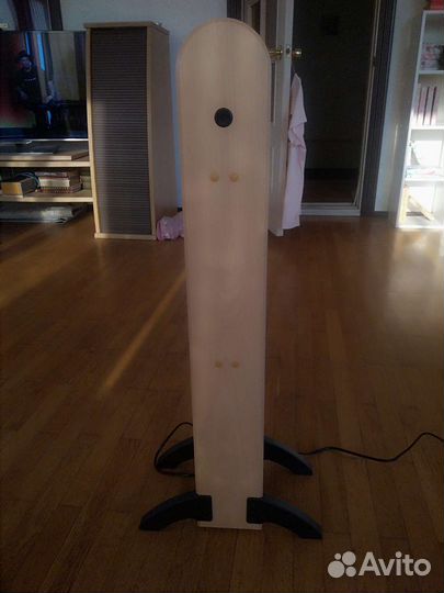 Электрическая стойка для сd дисков