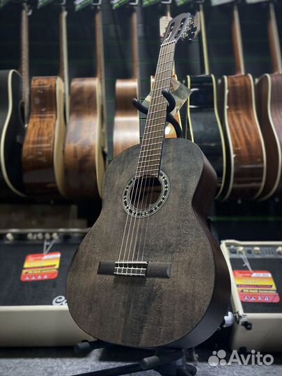 La Mancha Granito 32-N-SCC классическая гитара