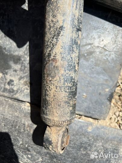 Амортизаторы задние на ниву коротышку