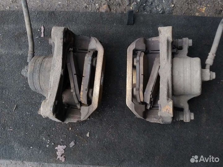 Передний суппорт Nissan Murano Z50 3.5 AT