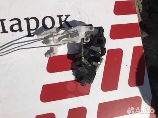 Замок задней правой двери Hyundai Santa Fe Classic