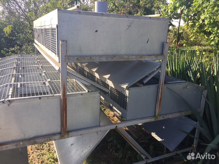 Клетки и кормушки для кроликов