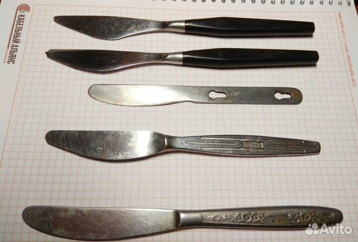 Ножи столовые с чернением и без