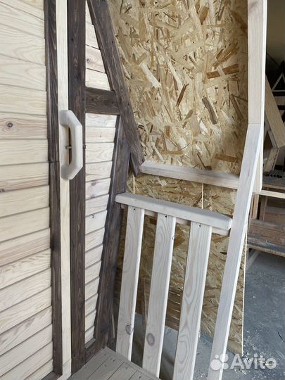 Уличный туалет деревянный