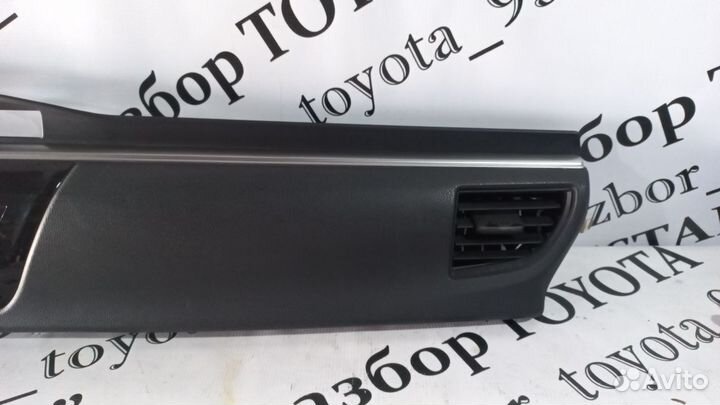 Облицовка панели Toyota Corolla E180