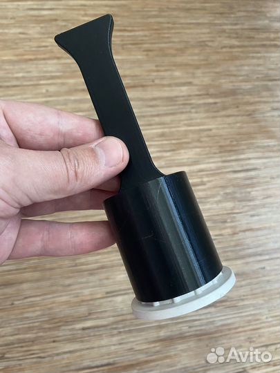 Ключ для снятия плафонов с патронами E27