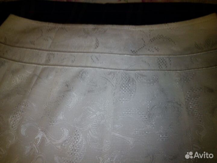 Новая летняя юбка белая на подкладке