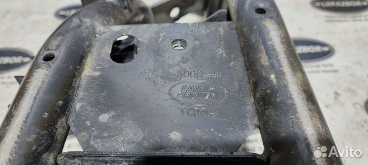 Опора раздатки Range Rover Sport 2 L494