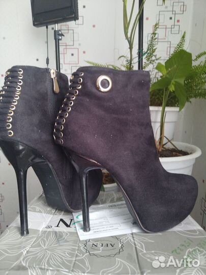 Красивые ботильончики 38 размер