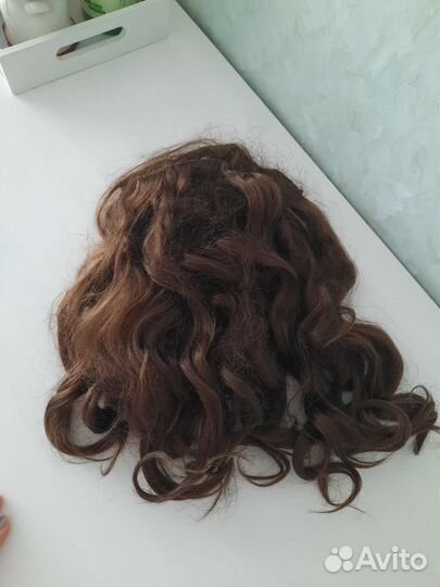 Шиньон искусственный на гребнях