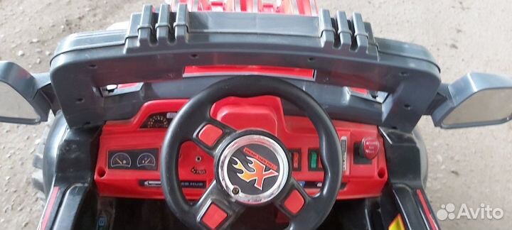 Электрический развивающий автомобиль