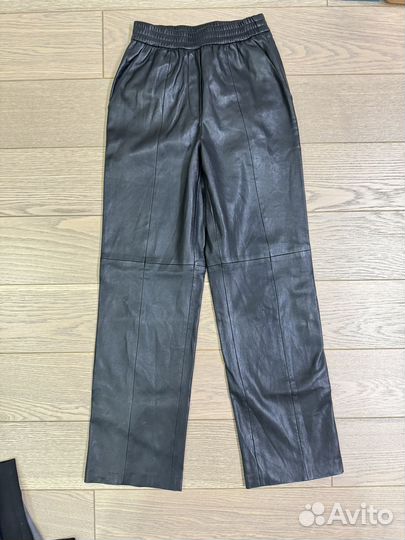 Брюки кожаные mango