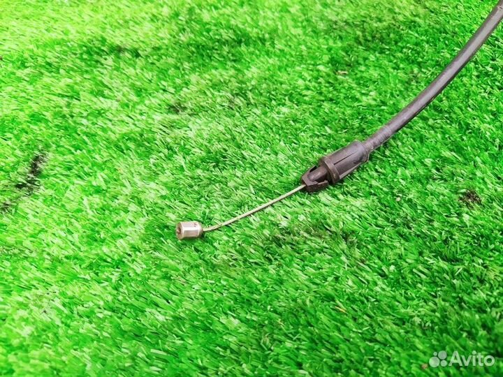 Трос открывания капота Ford Mustang