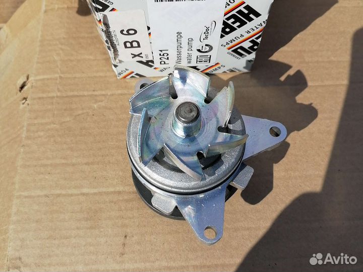 Насос системы охлаждения Ford Mondeo IV