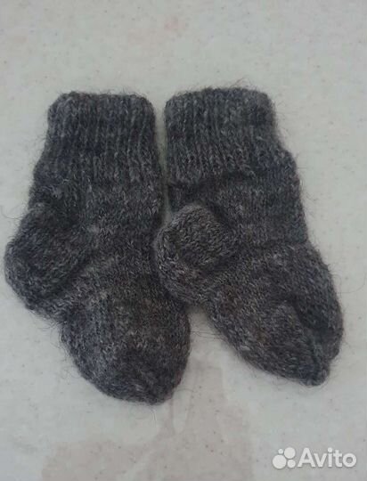 Шерстяные варежки и носки:)