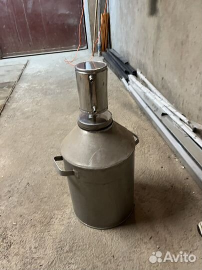 Дистиллятор и ручная малая канистра