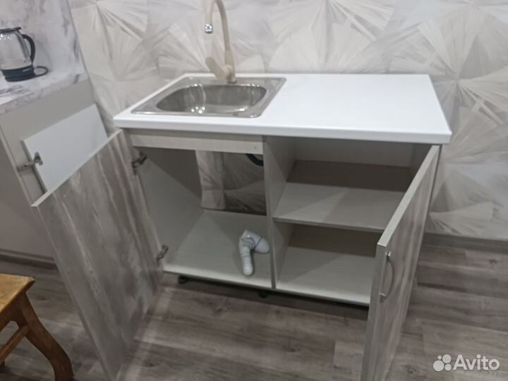 Шкафы кухонные с мойкой