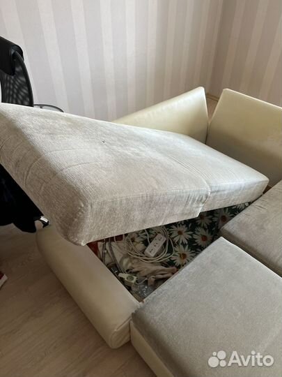 Продам угловой диван бу