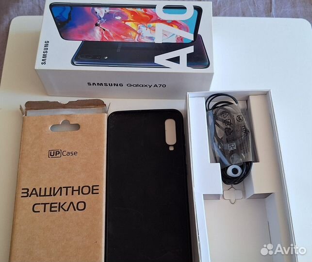 Samsung Galaxy A70, 6/128 ГБ