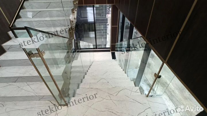 Стеклянные лестничные ограждения
