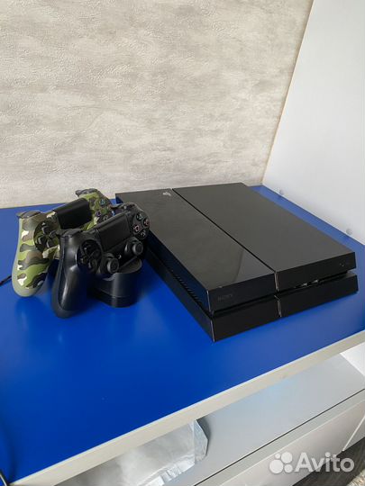 Sony PS4 fat