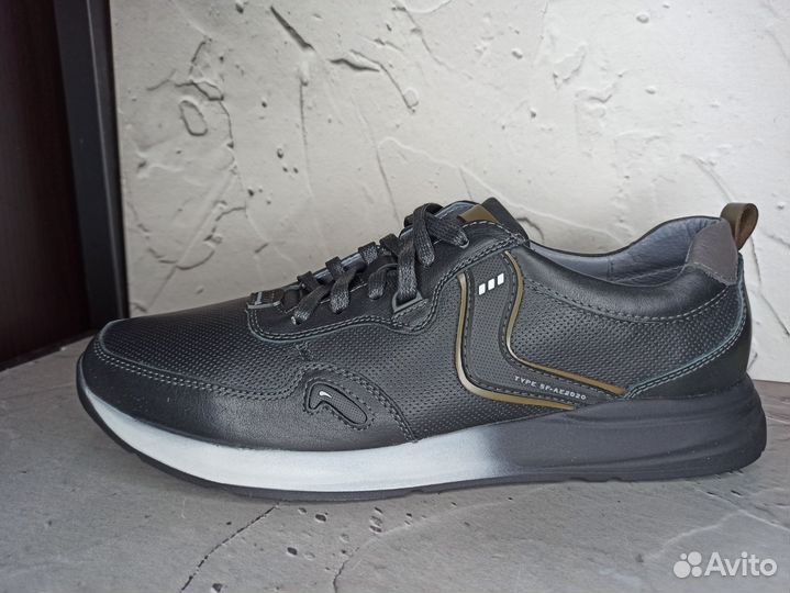 Ботинки 43 размер новые натуральная кожа Ferlenz