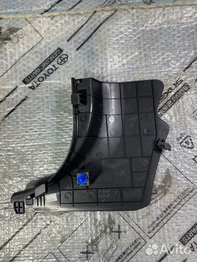 Накладка порога передняя правая Hyundai Creta 1.6