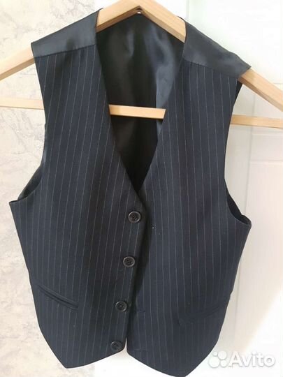 Пиджак на мальчика +жилетка