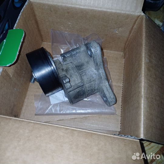 Ролик натяжитель Митсубиши Оутлендер XL