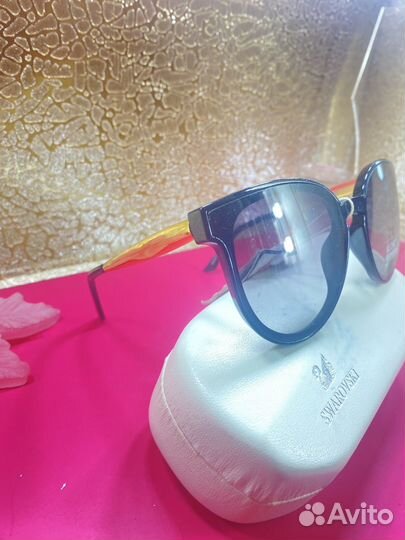 Солнцезащитные очки женские новые