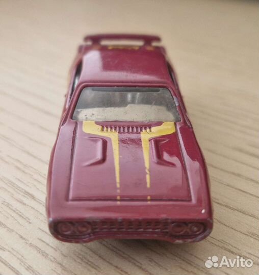 Hot Wheels Chrysler V5294 2011