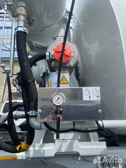 Автобетоносмеситель Daewoo Novus, 2023