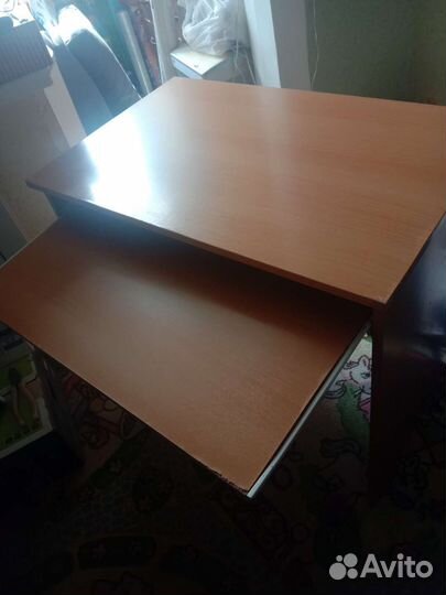 Компьютерный столик IKEA