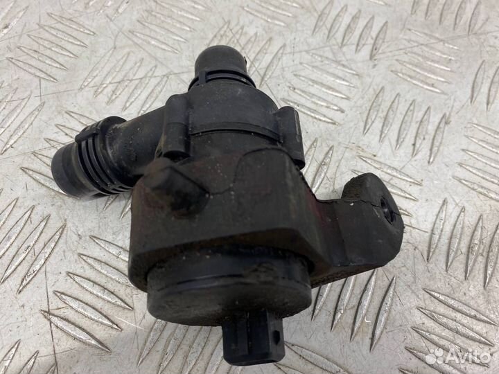 Б/У водяная помпа (охлаждения) Bmw 7-Series Long