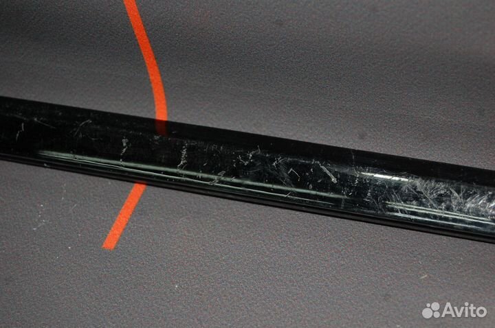 Накладка стекла заднего левого - BMW X5 F15